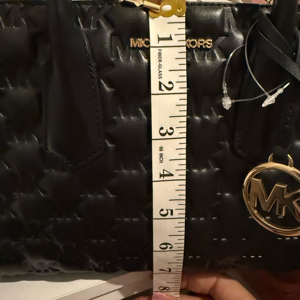 Michael Kors Handbag and Wallet Set - Picture 5 of 5